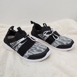 alaina active sneaker